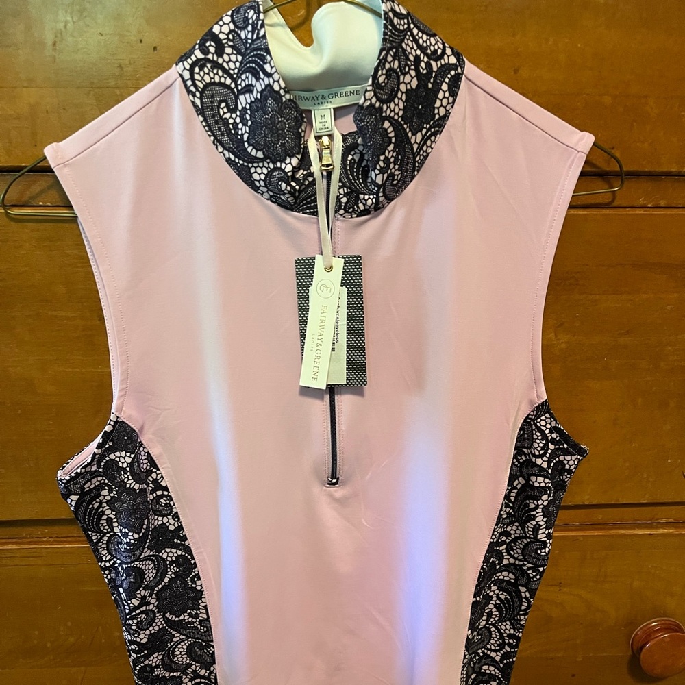 Sleeveless ladies golf shirt